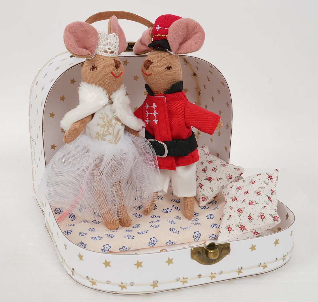 NUTCRACKER MICE